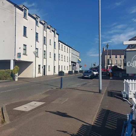 Marine Beach Escape Castlerock Beside Beach Golf Course And Pub Экстерьер фото