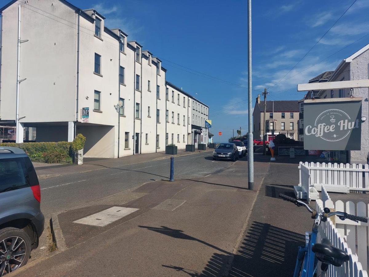 Marine Beach Escape Castlerock Beside Beach Golf Course And Pub Экстерьер фото