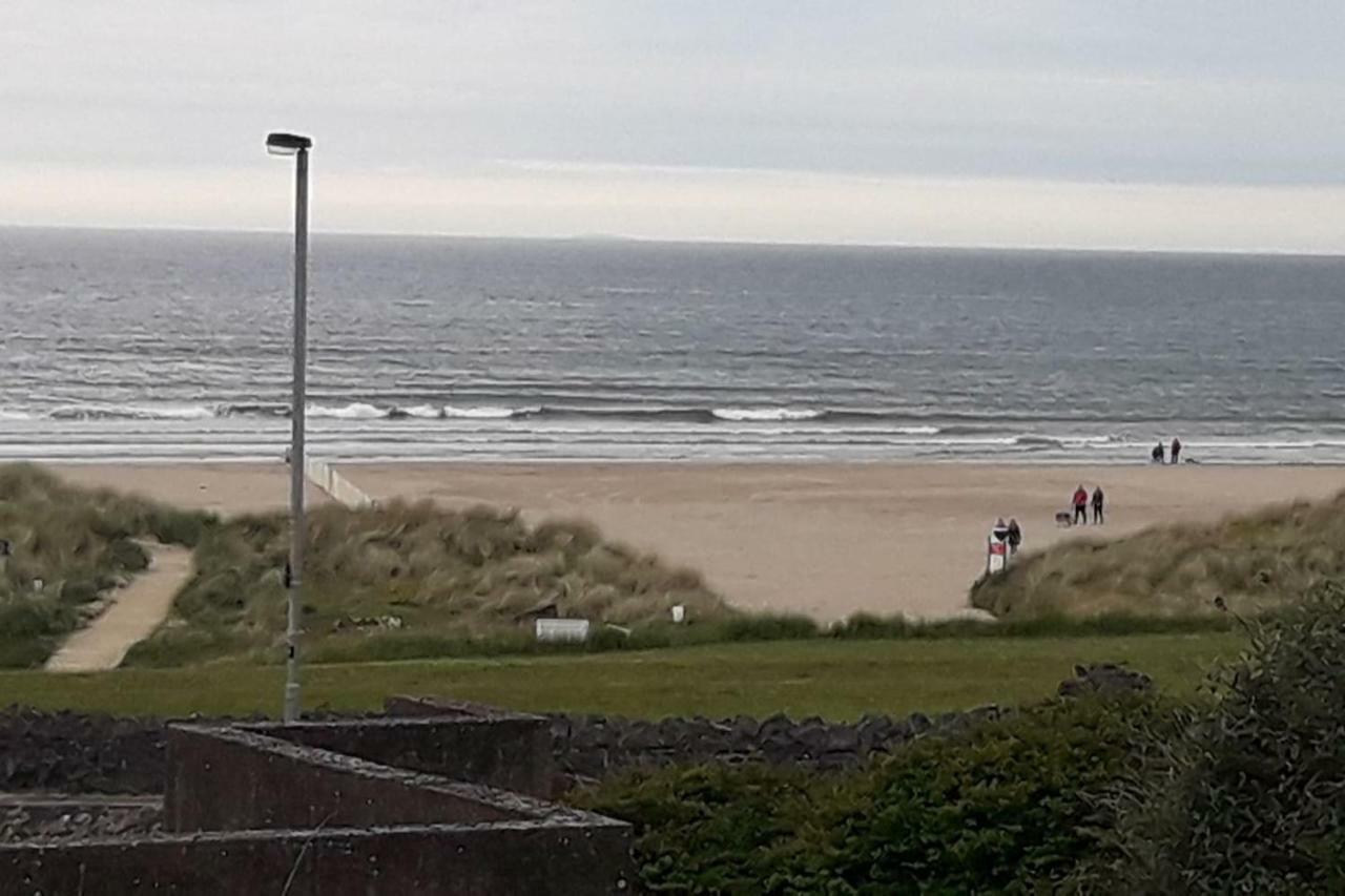 Marine Beach Escape Castlerock Beside Beach Golf Course And Pub Экстерьер фото